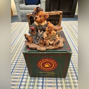 Boyds Bears & Friends, Miss Bruin & Bailey..The Lesson